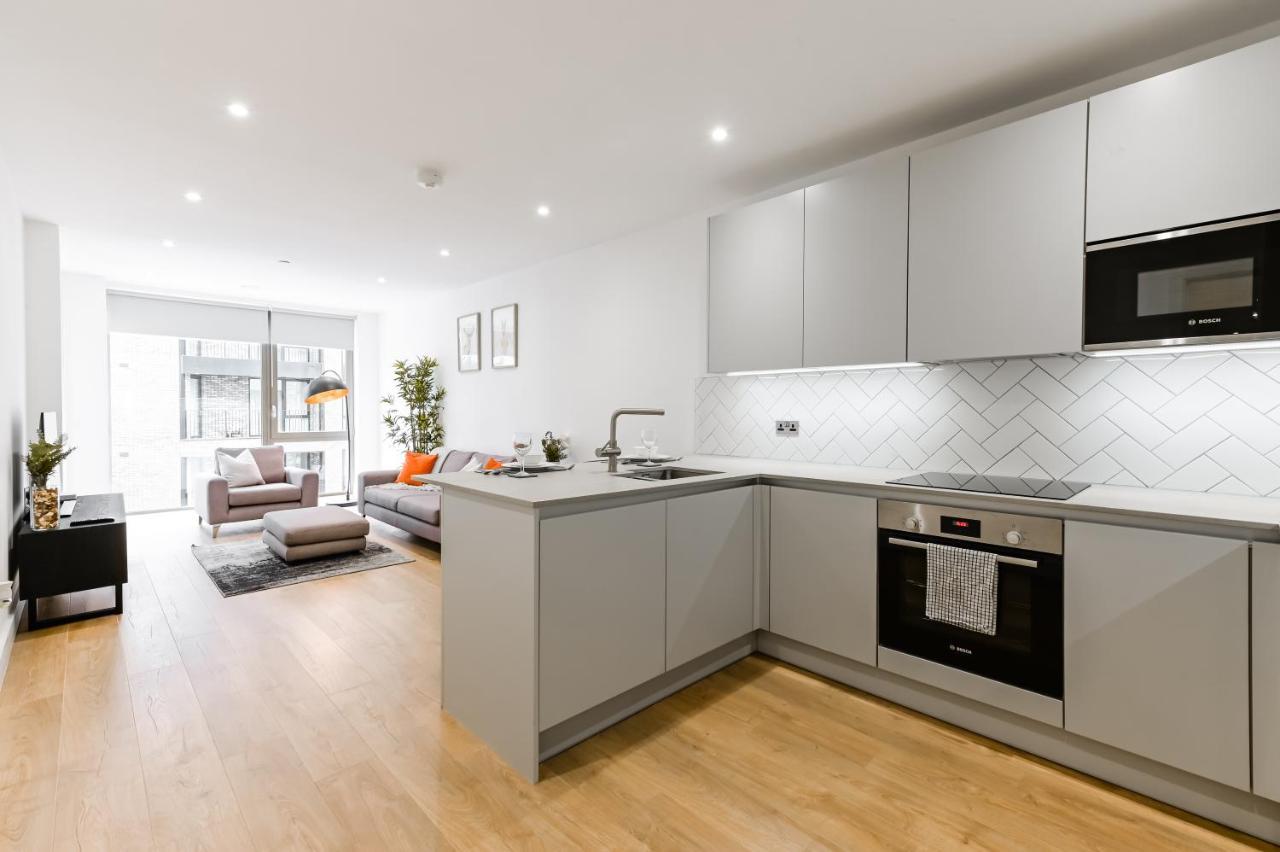 Khayat Homes - The Owelor - Two Bed London Exterior foto