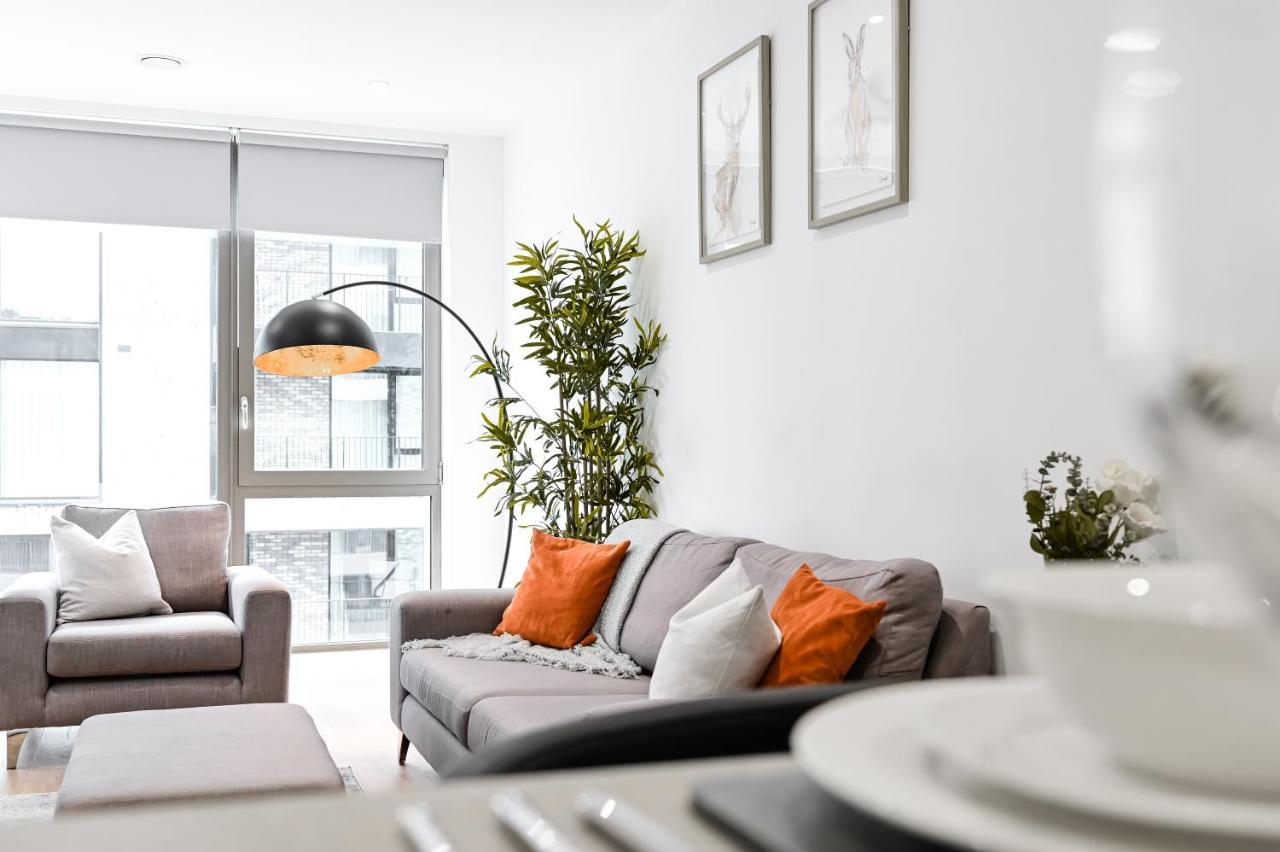 Khayat Homes - The Owelor - Two Bed London Exterior foto
